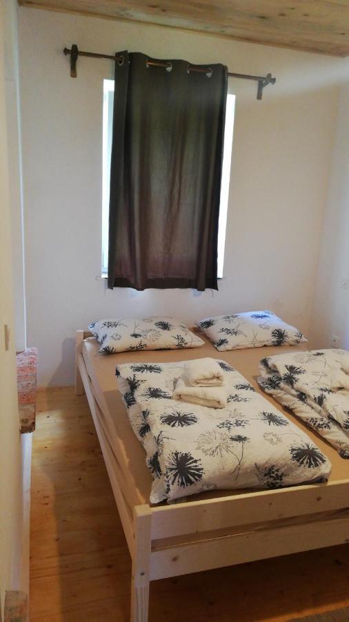 Gostel Koprivnik Pri Kocevju, Kocevski Rog 外观 照片