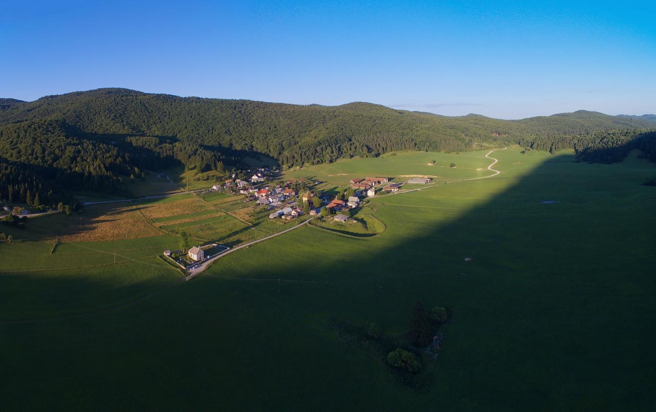 Gostel Koprivnik Pri Kocevju, Kocevski Rog 外观 照片