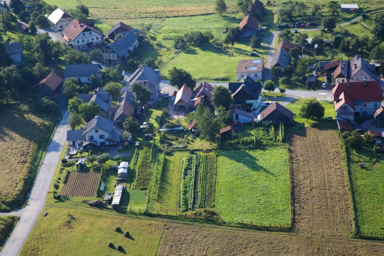 Gostel Koprivnik Pri Kocevju, Kocevski Rog 外观 照片